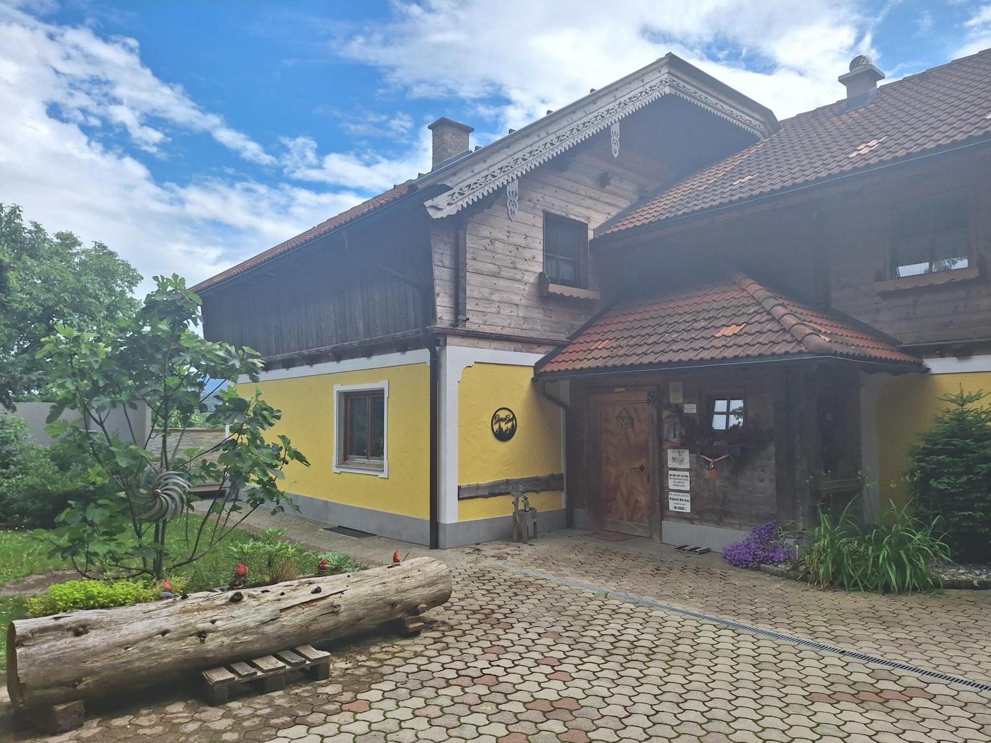 Ganzes Haus Mit Almcharakter Villa Lieserbrucke Luaran gambar